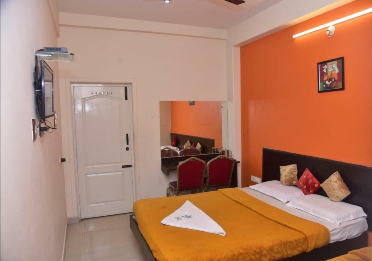 Raj Residency Hotel Maiçor Exterior foto